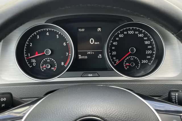Volkswagen Golf (2014) thumbnail 5