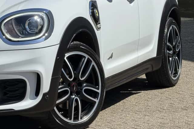 MINI Countryman (2019) thumbnail 11