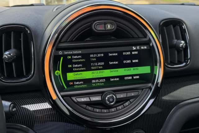 MINI Countryman (2019) thumbnail 16