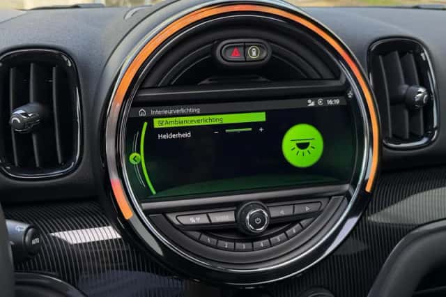 MINI Countryman (2019) thumbnail 18