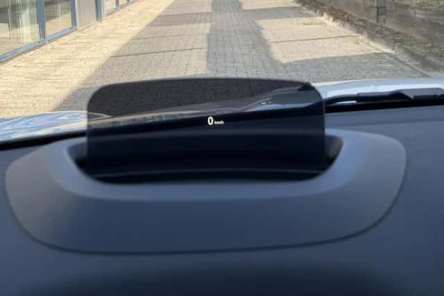 MINI Countryman (2019) thumbnail 4