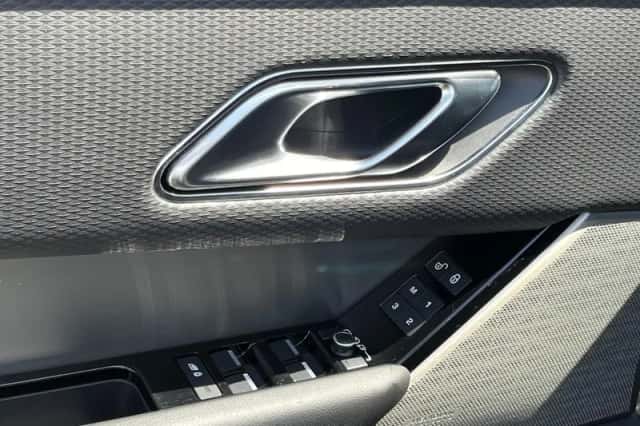 Land Rover Range Rover Velar (2017) thumbnail 14