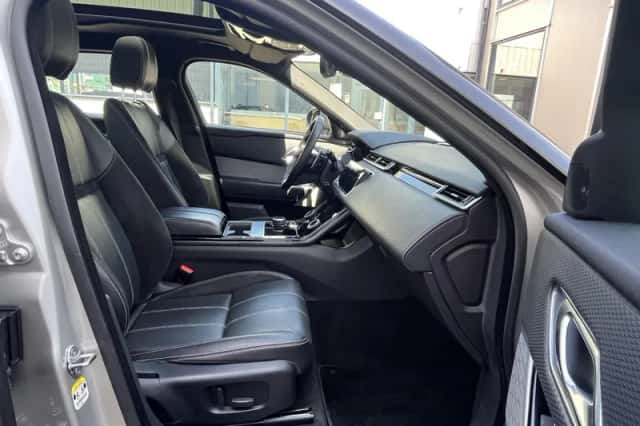 Land Rover Range Rover Velar (2017) thumbnail 28
