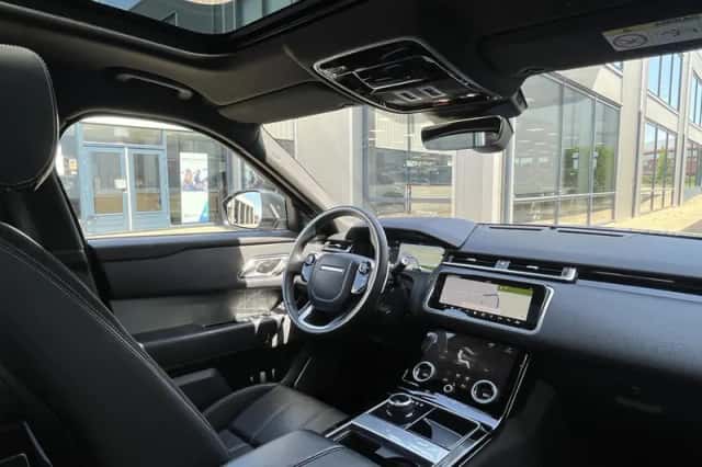 Land Rover Range Rover Velar (2017) thumbnail 34