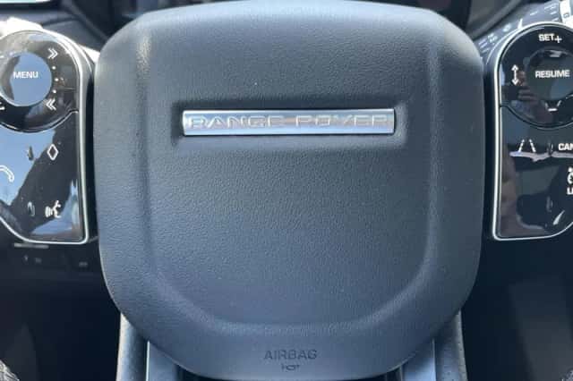 Land Rover Range Rover Velar (2017) thumbnail 38