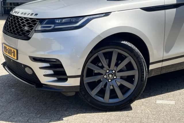 Land Rover Range Rover Velar (2017) thumbnail 44