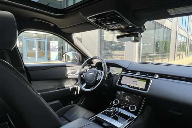 Land Rover Range Rover Velar (2017) thumbnail 51