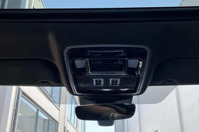 Land Rover Range Rover Velar (2017) thumbnail 59