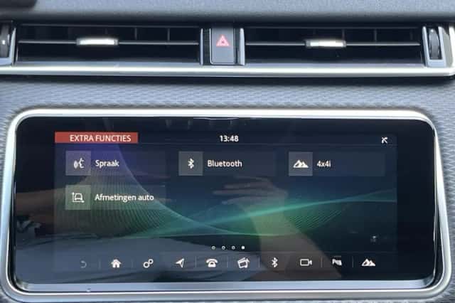 Land Rover Range Rover Velar (2017) thumbnail 73