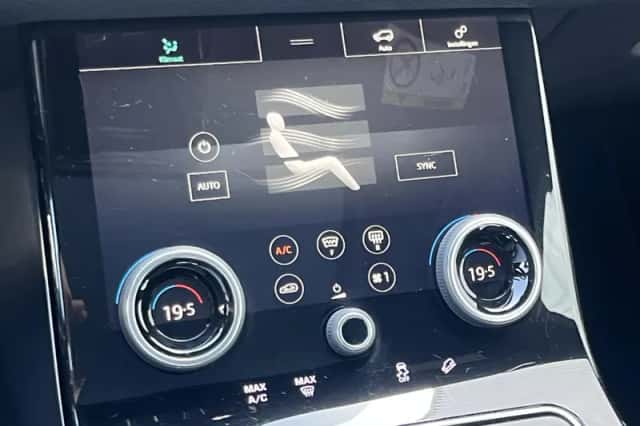 Land Rover Range Rover Velar (2017) thumbnail 74