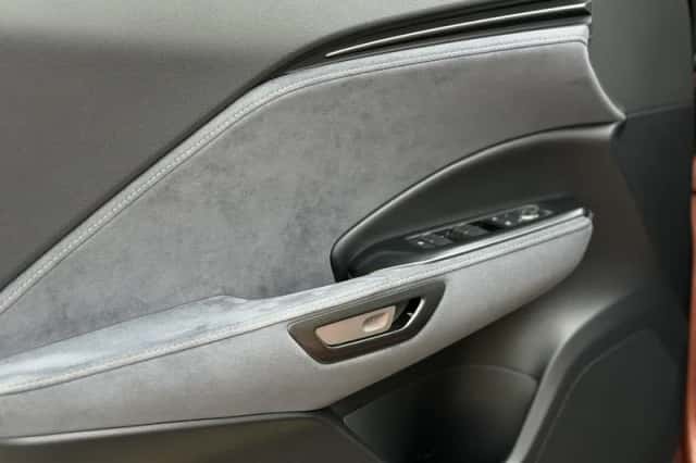 Lexus LBX (2024) thumbnail 45