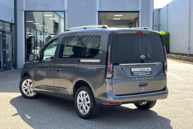 Ford Tourneo (2023) thumbnail 13