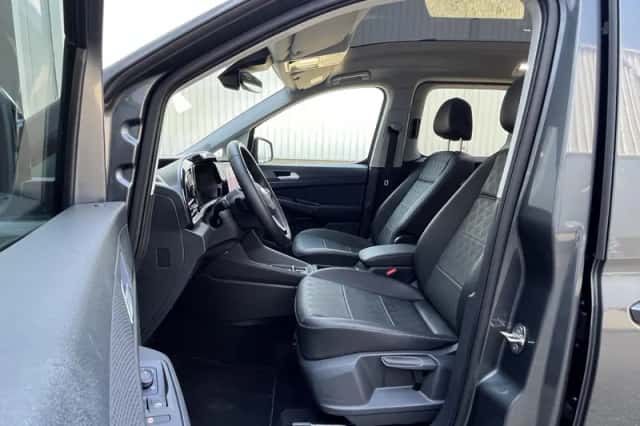 Ford Tourneo (2023) thumbnail 16