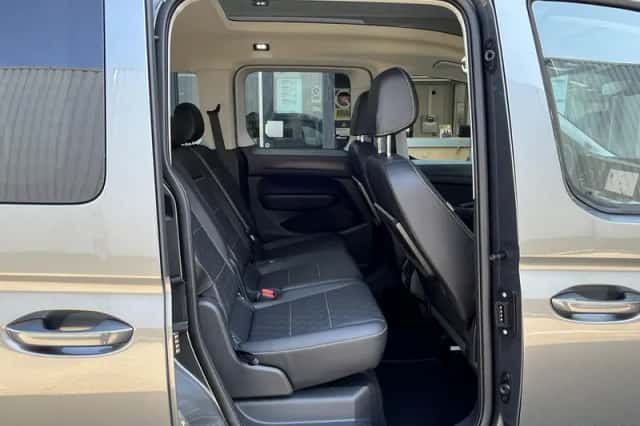 Ford Tourneo (2023) thumbnail 24