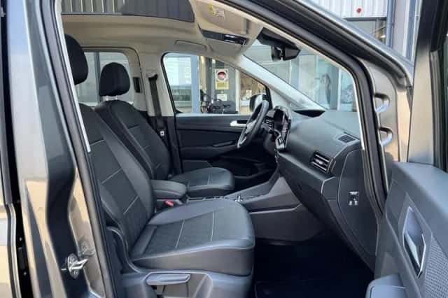 Ford Tourneo (2023) thumbnail 26