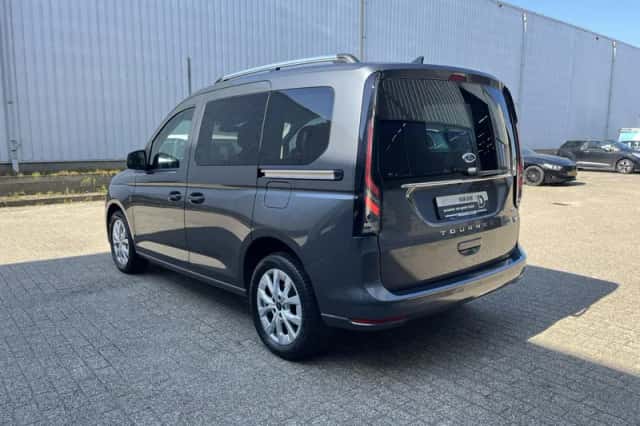 Ford Tourneo (2023) thumbnail 44
