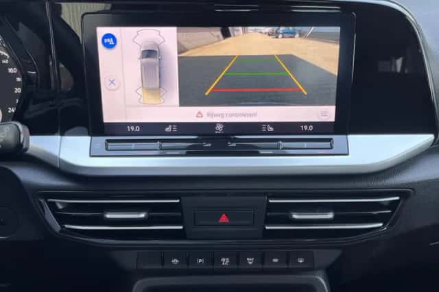Ford Tourneo (2023) thumbnail 52