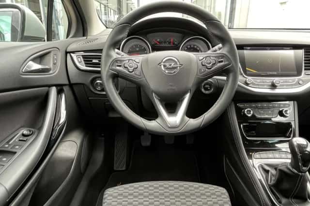 Opel Astra (2016) thumbnail 32