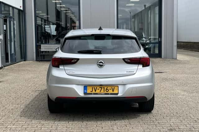 Opel Astra (2016) thumbnail 47