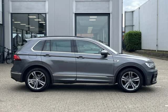 Volkswagen Tiguan (2019) thumbnail 3