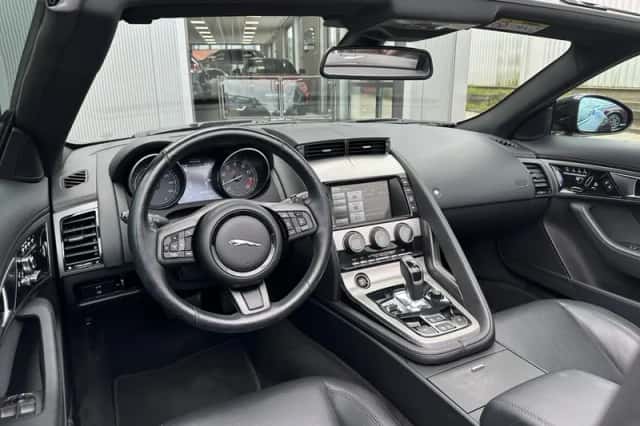 Jaguar F-Type (2014) thumbnail 3