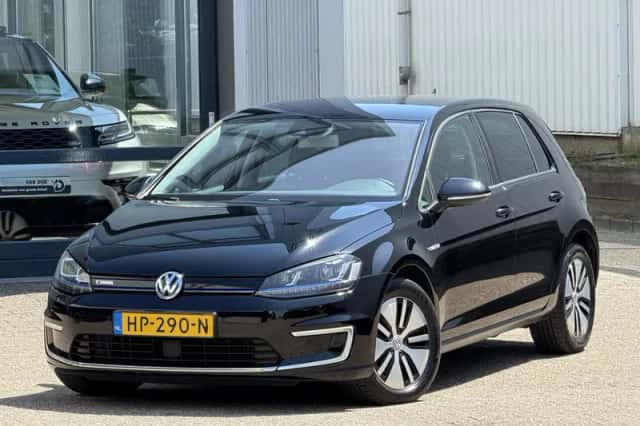 Volkswagen E-Golf (2015) thumbnail 6