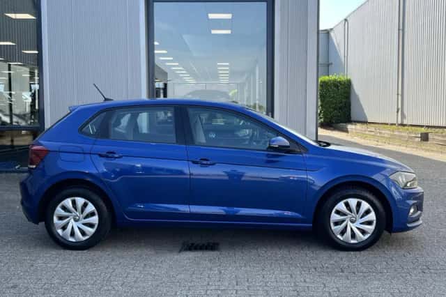 Volkswagen Polo (2021) thumbnail 3