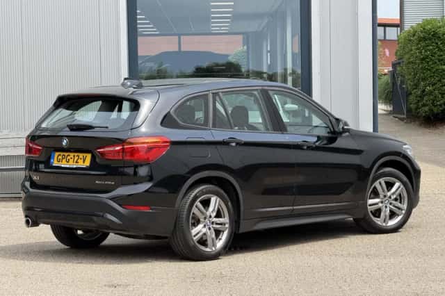 BMW X1 (2020) thumbnail 2