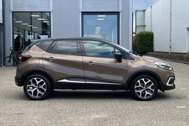 Renault Captur (2018) thumbnail 3