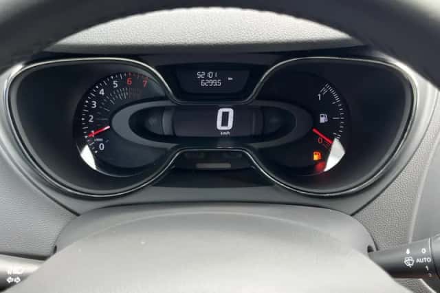 Renault Captur (2018) thumbnail 5