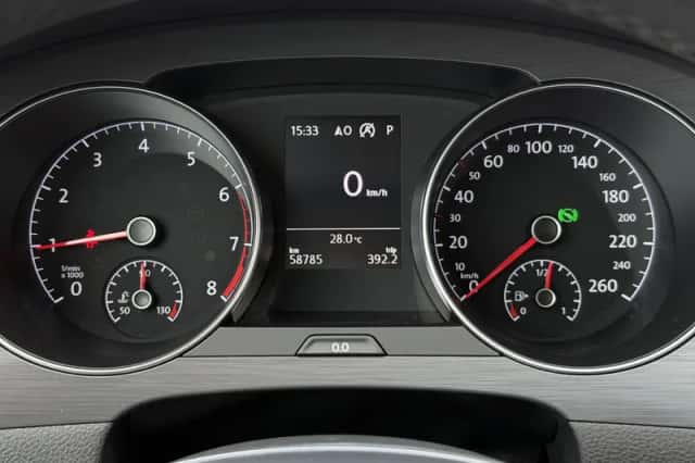 Volkswagen Golf (2019) thumbnail 4