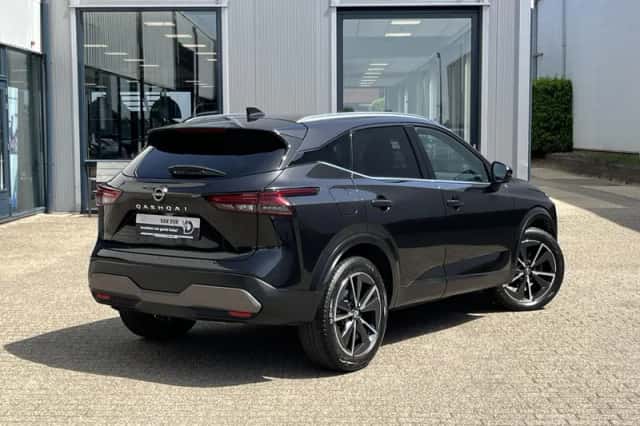 Nissan Qashqai (2022) thumbnail 2