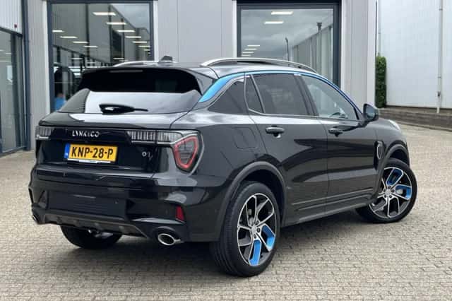 Lynk & Co 01 (2023) thumbnail 2