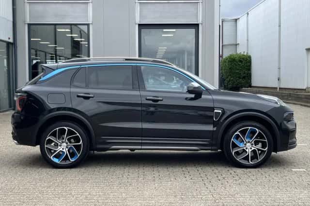 Lynk & Co 01 (2023) thumbnail 3