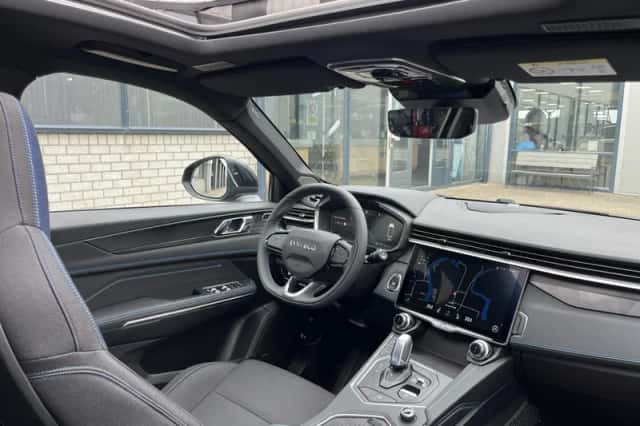 Lynk & Co 01 (2023) thumbnail 4