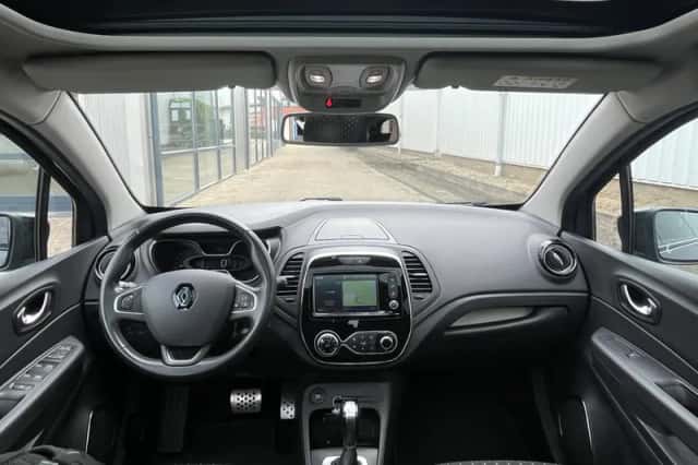 Renault Captur (2019) thumbnail 3