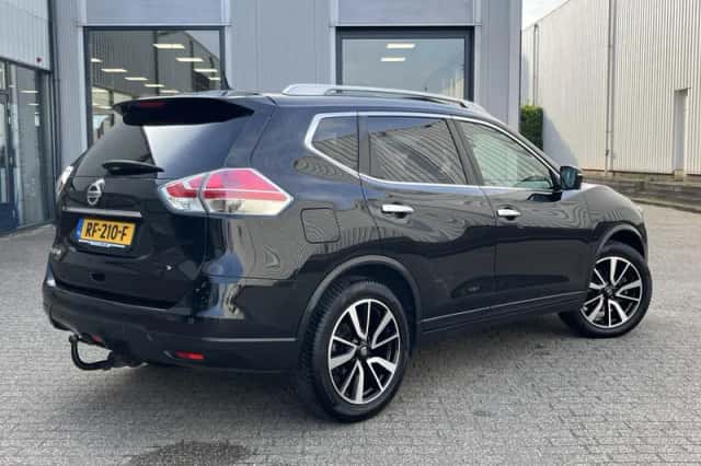 Nissan X-Trail (0) thumbnail 2