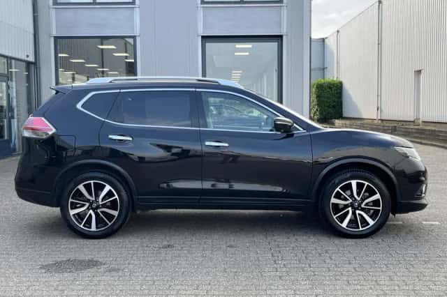 Nissan X-Trail (0) thumbnail 3