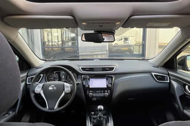 Nissan X-Trail (0) thumbnail 6