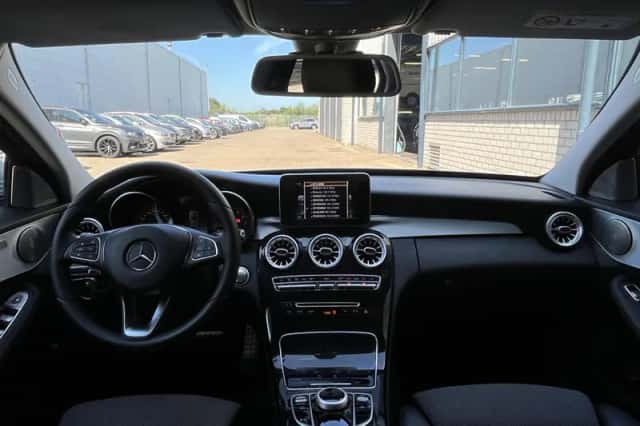 Mercedes-Benz C-Klasse (2017) thumbnail 4