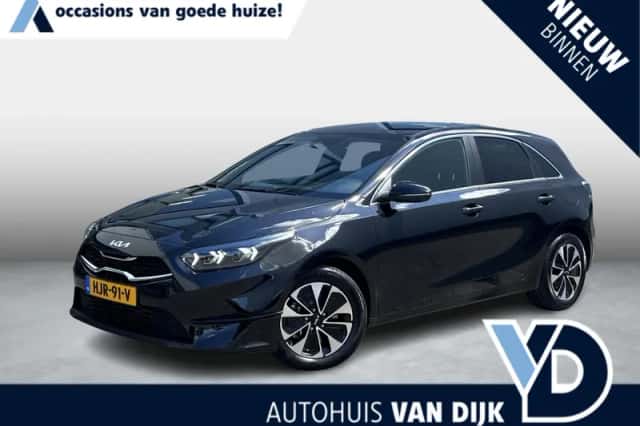 Kia Ceed (2025) thumbnail 1