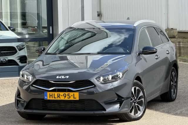 Kia Ceed (2025) thumbnail 3