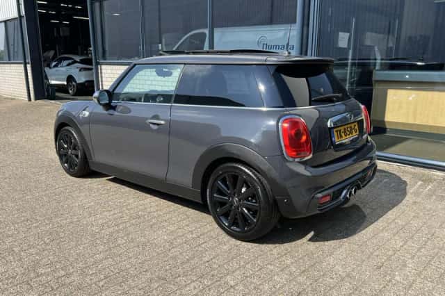 MINI Cooper S (2014) thumbnail 5