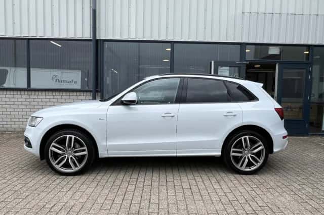 Audi Q5 (2016) thumbnail 4