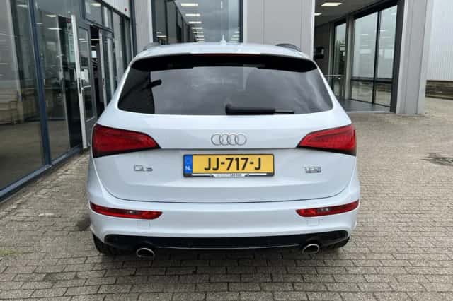 Audi Q5 (2016) thumbnail 6