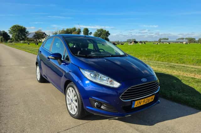 Ford Fiesta (2016) thumbnail 1