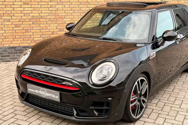 MINI Clubman (2017) thumbnail 2