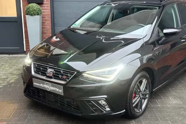 SEAT Ibiza (2018) thumbnail 2