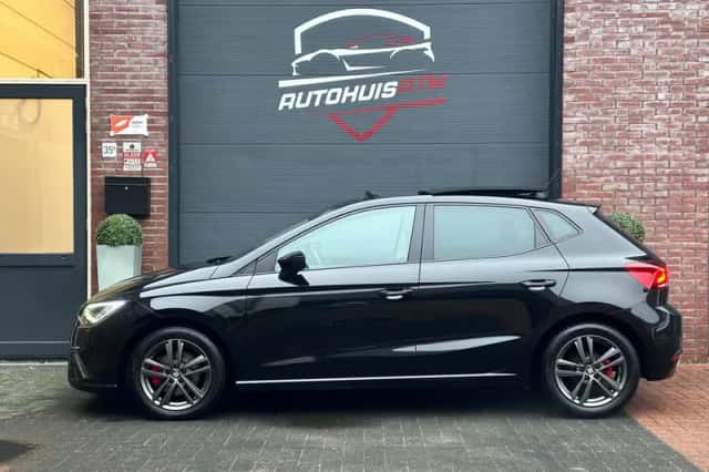 SEAT Ibiza (2018) thumbnail 3