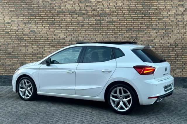 SEAT Ibiza (2017) thumbnail 4